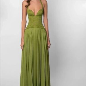 Elegant Green Halter Maxi Dress